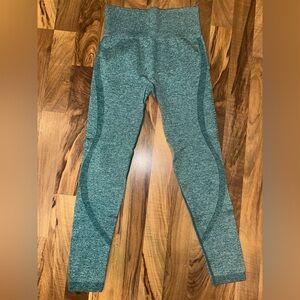 Green workout leggings